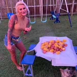 Meet your Posher, Destiny